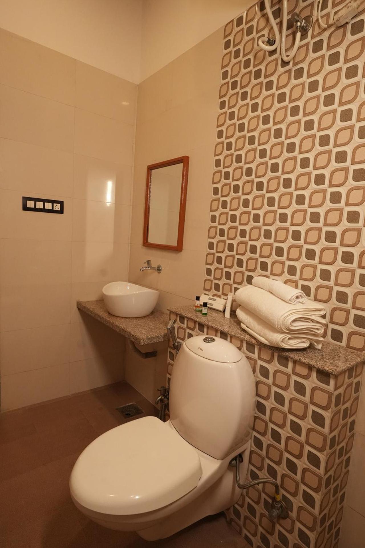 Hotel White Lotus Dungarpur Exterior photo