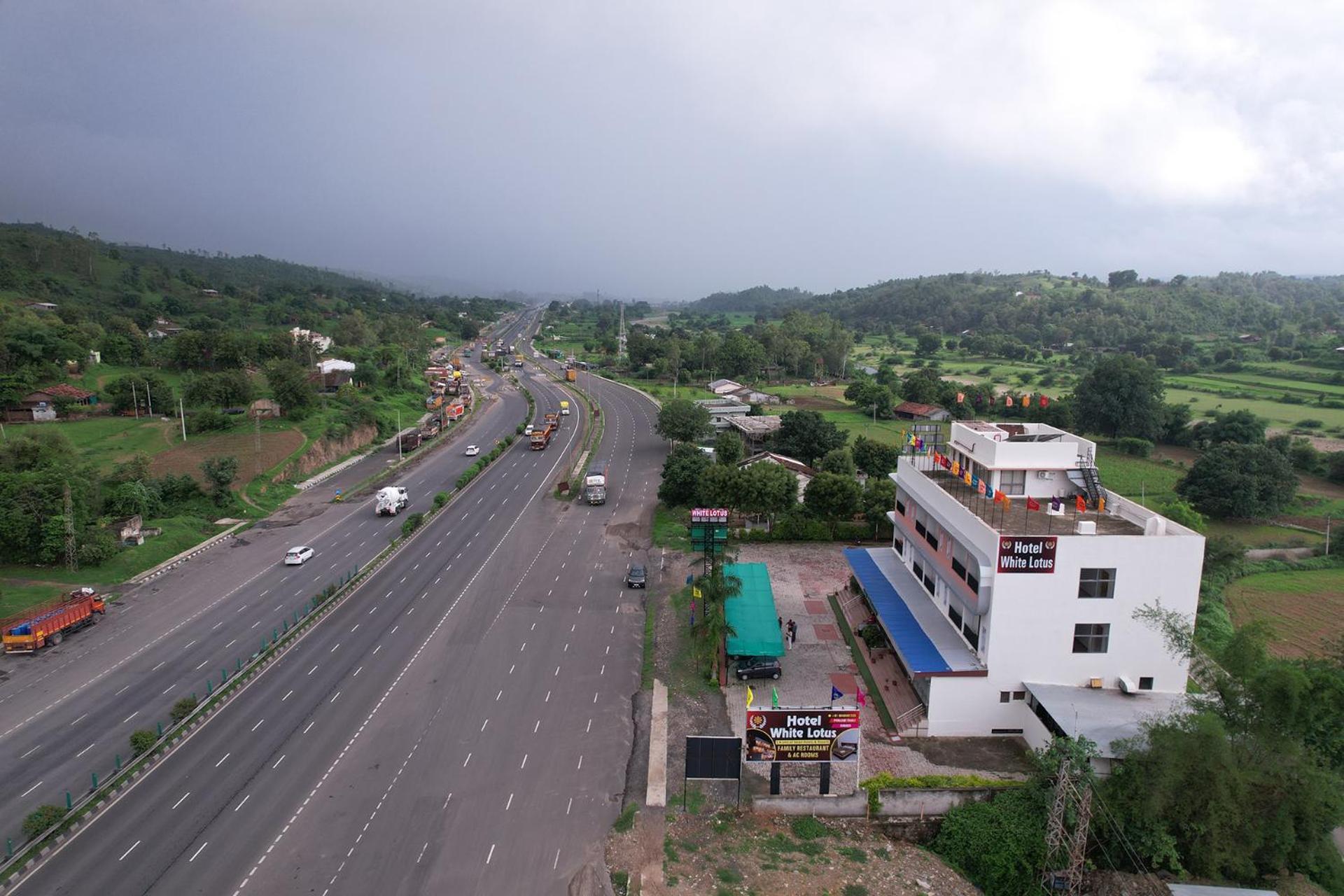 Hotel White Lotus Dungarpur Exterior photo