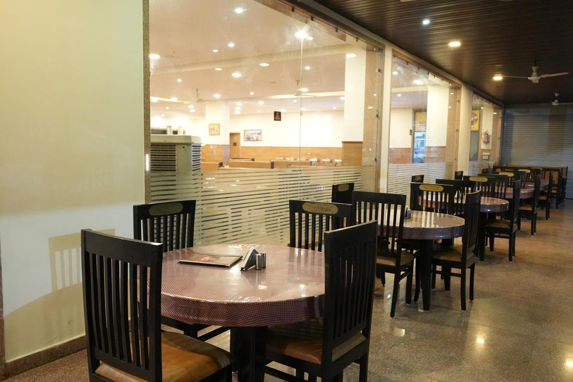 Hotel White Lotus Dungarpur Exterior photo